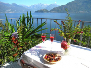 Riva di Pianello Balkon-Ferienwohnung am See (EG) Pianello Del Lario